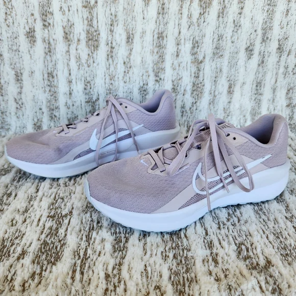 Nike "Downshifter 13" Running Shoe Athletic Sneaker Pink | Women's Size 8.5 - Picture 2 of 13
